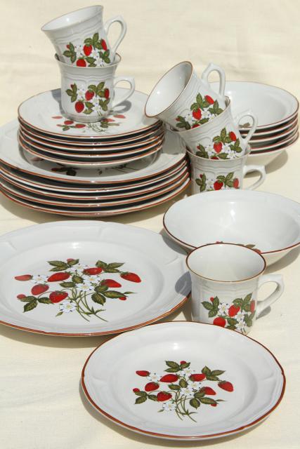 photo of old strawberry pattern, 70s 80s vintage Gibson stoneware dishes set for 6 #1