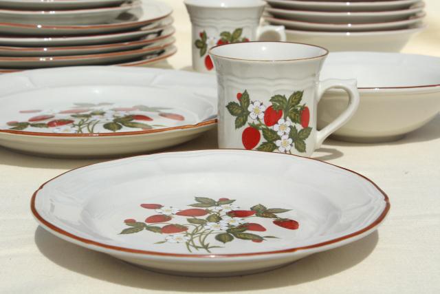 photo of old strawberry pattern, 70s 80s vintage Gibson stoneware dishes set for 6 #2