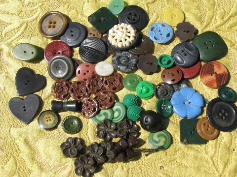 photo of old toffee tin full of vintage bakelite and plastic buttons and buckles #6