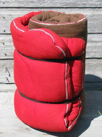 photo of old unused Hot Foot camping sleeping bag, vintage cotton flannel lining #2