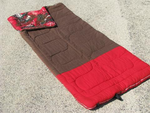 photo of old unused Hot Foot camping sleeping bag, vintage cotton flannel lining #3