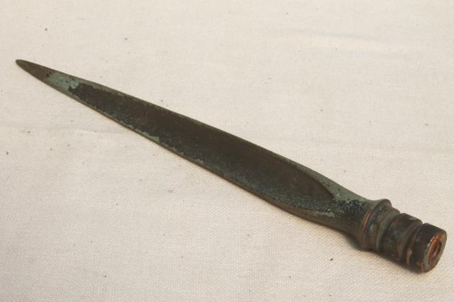 photo of old verdigris green copper point for antique lightning rod finial, spear head shape #3