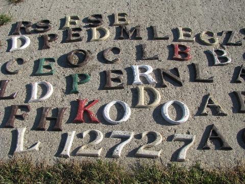 photo of old vintage store sign letters, huge assorted wall art display lot #1