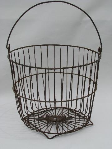 photo of old wire egg collecting basket, vintage farm primitive #1