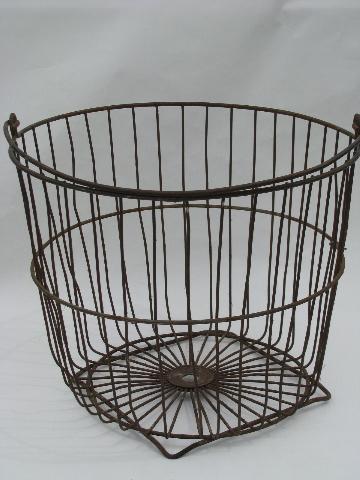 photo of old wire egg collecting basket, vintage farm primitive #2