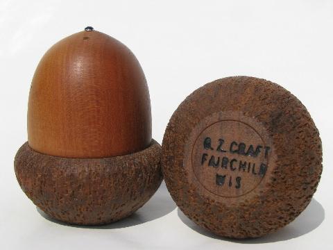 photo of old wood acorns S&P shakers, signed hand-crafted walnut salt & pepper #2