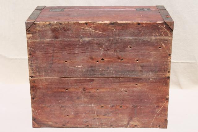 photo of old wood carpenter's tool box, primitive chest packing case for machinist's tools, WWII vintage #3