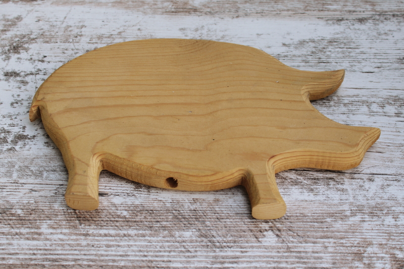 photo of old wood pig cutting board, handmade vintage farm kitchen decor, rustic farmhouse style  #4