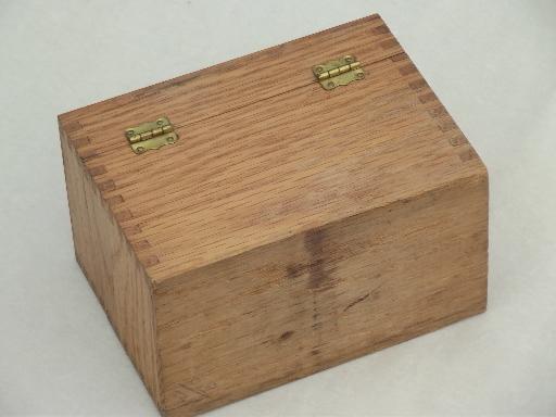 photo of old wooden recipe box, vintage dovetailed wood index card file box #5