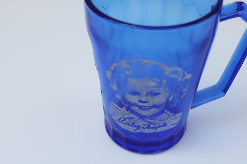photo of original 1930s vintage Shirley Temple mug, cobalt blue depression glass Hazel Atlas #1