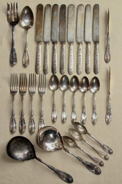 photo of ornate antique silver plate flatware, 1910 vintage La Concorde grapes pattern silverware #1