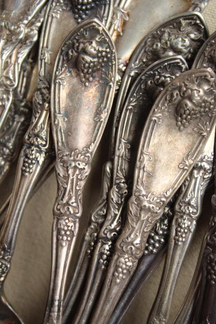 photo of ornate antique silver plate flatware, 1910 vintage La Concorde grapes pattern silverware #7