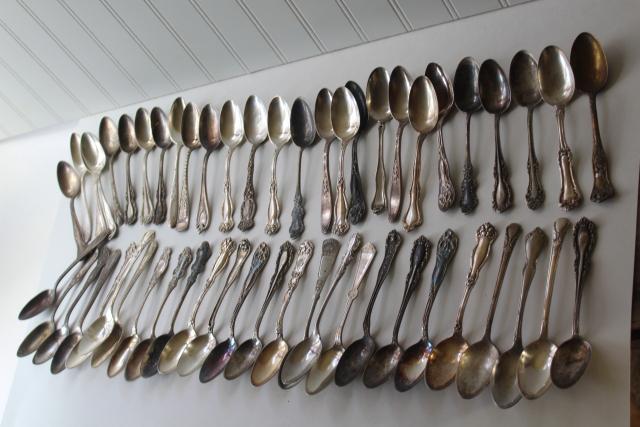 photo of ornate antique silver plate spoons, vintage flatware lot 50 tea spoons mixed patterns #11