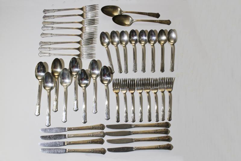 photo of overlaid silver plate flatware complete set for 8, 1940 vintage Wm Rogers Treasure pattern #1