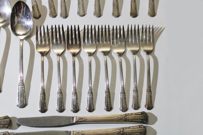 photo of overlaid silver plate flatware complete set for 8, 1940 vintage Wm Rogers Treasure pattern #2