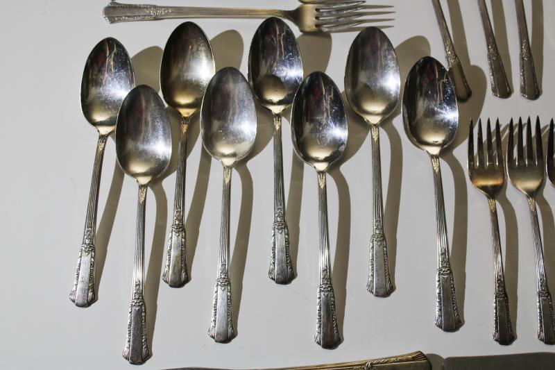 photo of overlaid silver plate flatware complete set for 8, 1940 vintage Wm Rogers Treasure pattern #3