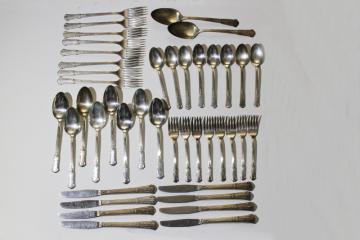 catalog photo of overlaid silver plate flatware complete set for 8, 1940 vintage Wm Rogers Treasure pattern