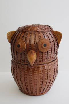 catalog photo of owl figural basket, vintage sewing box or storage container w/ lid