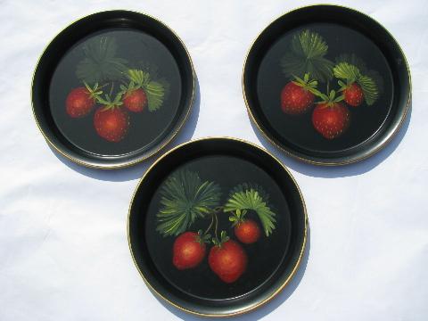 photo of painted fruit on black tole metal trays, vintage cocktail tray lot of 24 #9