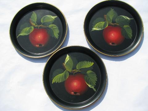 photo of painted fruit on black tole metal trays, vintage cocktail tray lot of 24 #10