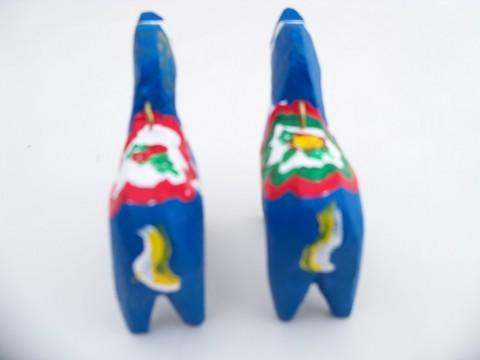 photo of pair of Swedish Dala style, hand painted folk art wood horses, handmade in Wisconsin #5