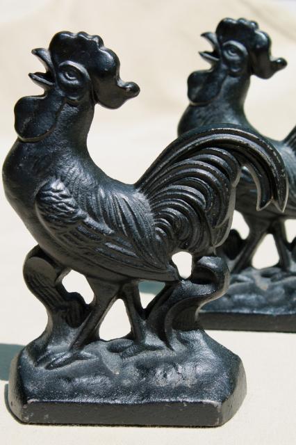 photo of pair of vintage cast iron roosters bookends, bantam rooster book ends set #1