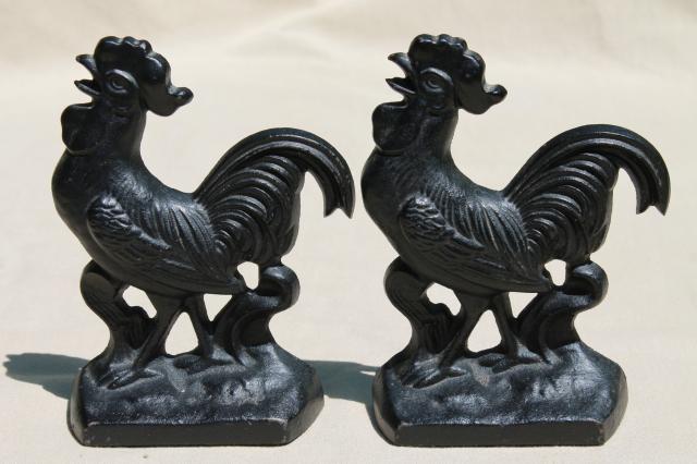 photo of pair of vintage cast iron roosters bookends, bantam rooster book ends set #3