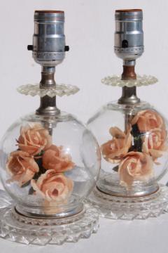 catalog photo of pair of vintage glass boudoir lamps w/ flower globe lamp bases, peach pink roses 