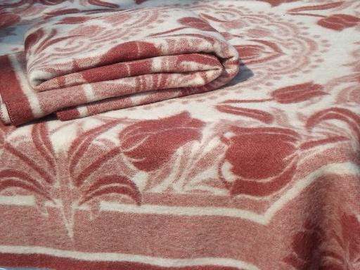 photo of pair unused vintage wool camp blankets w/ dutch tulips, old Orr labels #2