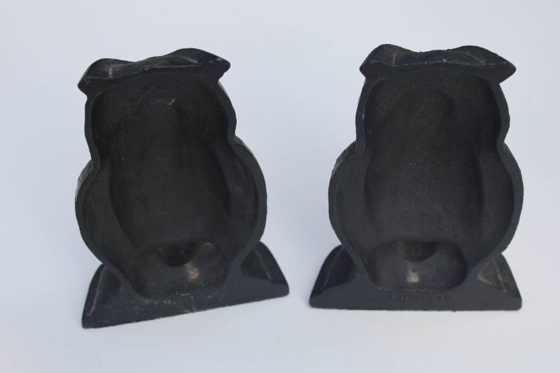 photo of pair vintage cast iron owls, Emig owl bookends set, retro gothic fairy tale decor #3