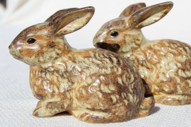 photo of pair vintage ceramic rabbit figurines, brown bunnies marked Japan, OMC Otagiri #3