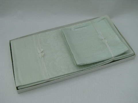 photo of pale mint green damask cloth table linens, tablecloth and napkins, original box #1