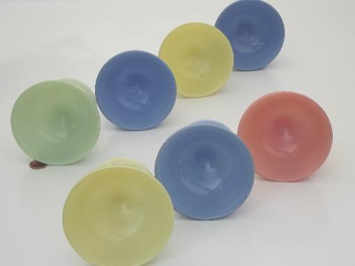 photo of pastel moderntone ice cream dishes, vintage Hazel Atlas glass sherbets #6