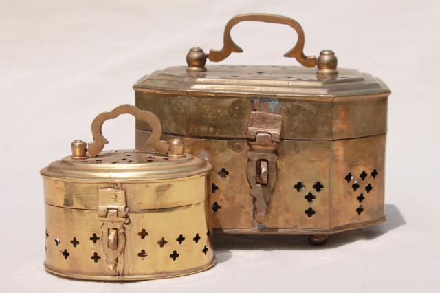 photo of pierced brass cricket boxes, vintage China or India brass boxes, tiny treasure chests #4