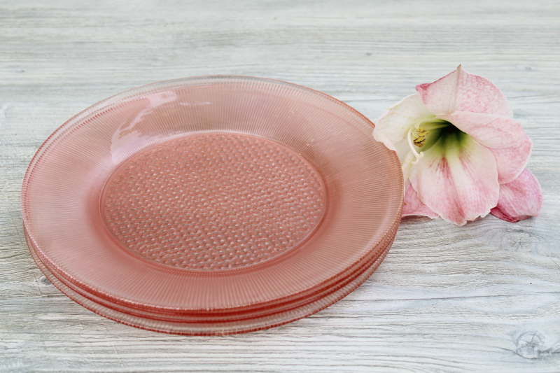 photo of pink depression glass dinner plates. Jeannette Homespun fine rib pattern glass 1940s vintage #2