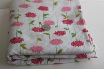 catalog photo of pink flowers print vintage fabric, lightweight soft crinkle textured cotton