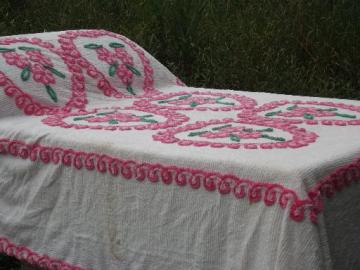 catalog photo of pink hearts vintage cotton chenille bedspread, chocolate box pretty!