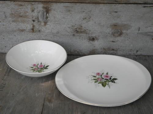 photo of pink roses & baby's breath, 40s vintage Canonsburg china serving pcs #1