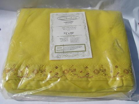 photo of polyester plush retro Chatham sunshine yellow blanket, original 70s pkg #1