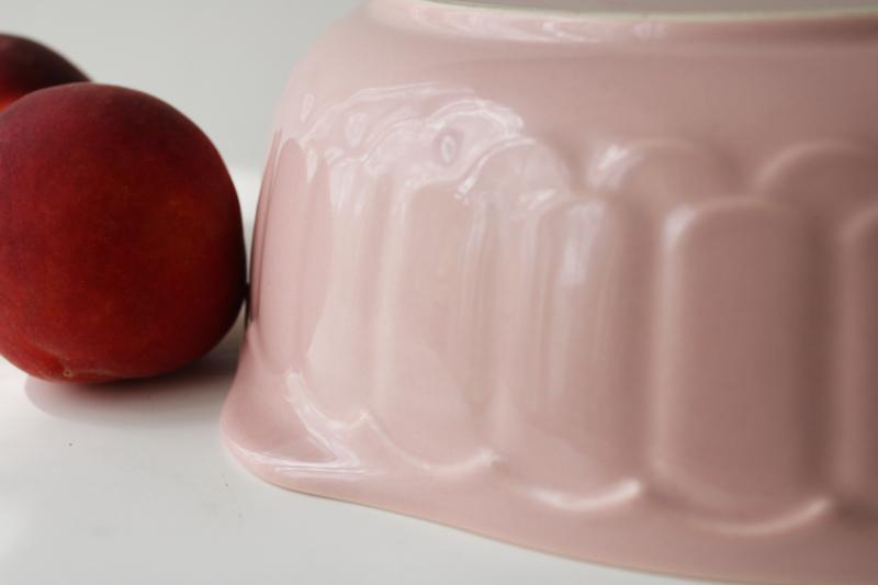 photo of pretty pink Portugal pottery, vintage Eurosecla casserole dish big round bowl #5