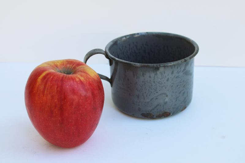 photo of primitive antique enamelware cup or mug, early 1900s vintage grey spatter graniteware #1