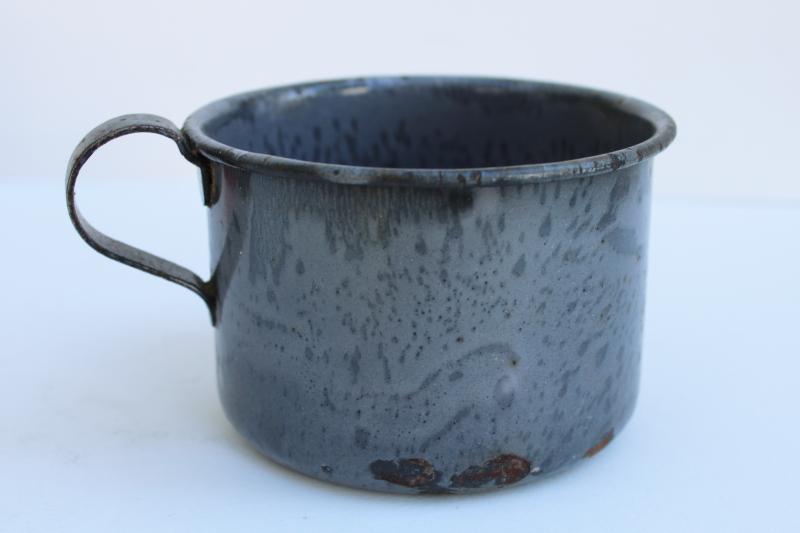 photo of primitive antique enamelware cup or mug, early 1900s vintage grey spatter graniteware #2