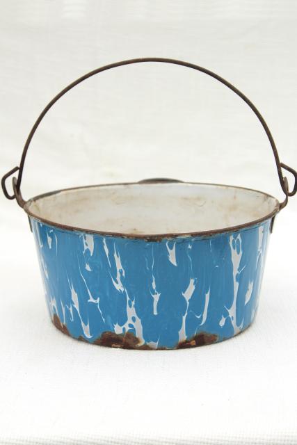photo of primitive antique vintage enamelware buckets, shabby old kettles w/ wire bail handles #6