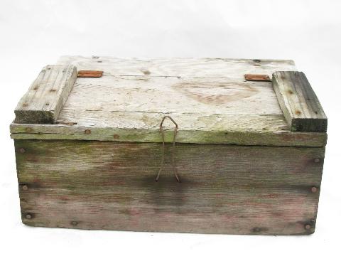 photo of primitive antique vintage wood farm tool box, original old wire latch #1