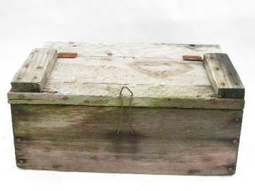 catalog photo of primitive antique vintage wood farm tool box, original old wire latch