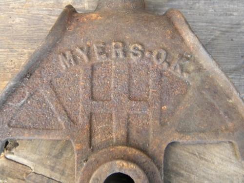 photo of primitive antique vintage wood & iron farm barn loft pulley #4