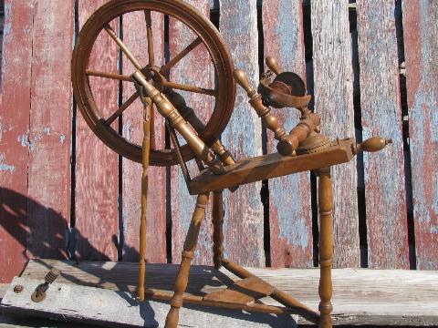 photo of primitive antique vintage wood spinning wheel for homespun wool yarn #3