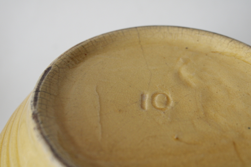 photo of primitive antique yellow ware pottery, beehive shape large mixing bowl early 1900s vintage  #8