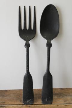 primitive black wrought iron look metal fork & spoon, oversized wall art vintage farmhouse style 