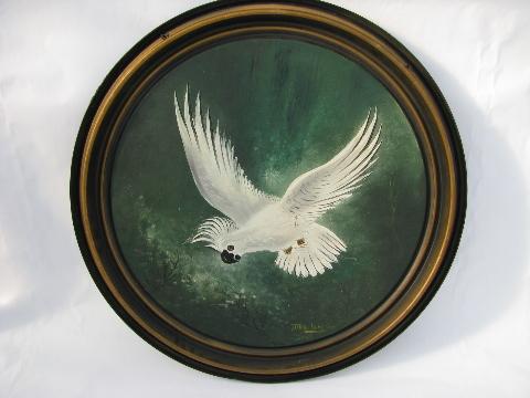 photo of primitive folk art cockatoo bird painting on old round tin lid #1